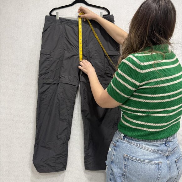 REI Pants Womens 16 Petite Gray Convertible Zip Off Cargo Hiking Nylon Quick Dry - Picture 9 of 15